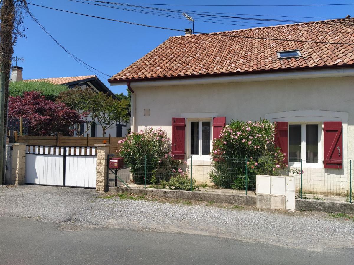 Maison Christy, Spacieux, Calme Avec Jardin Ondres Exterior photo